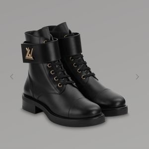 Louis Vuitton Wonderland Ranger Boots Black Calf Leather Size 8.5